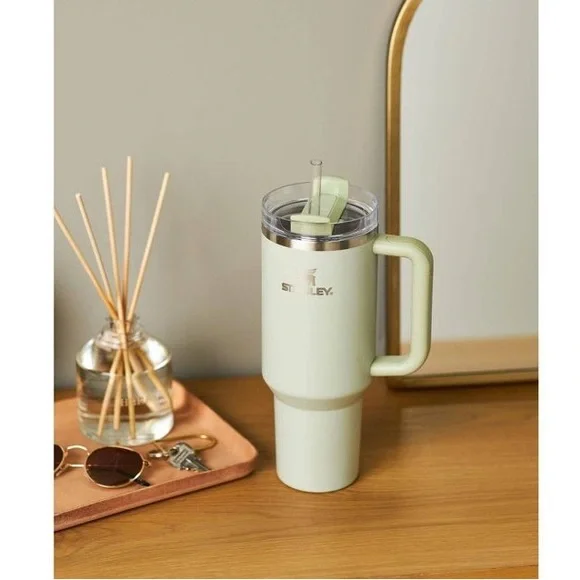 Stanley Cup Target x Hearth and Hand with Magnolia Serene Green color - Picture 6 of 6